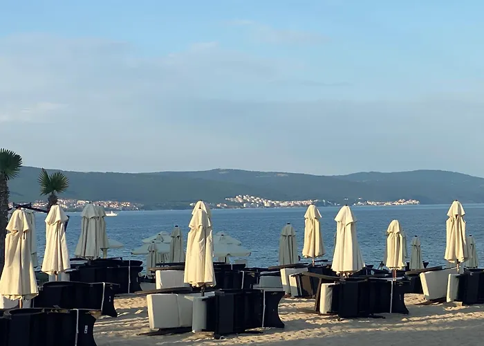 Paradiso 'в' 311 Private Apartament *